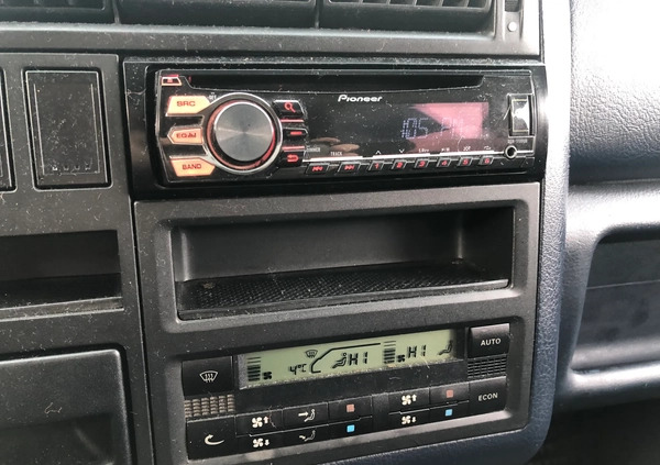 Volkswagen Caravelle cena 22900 przebieg: 316000, rok produkcji 1999 z Radomsko małe 137